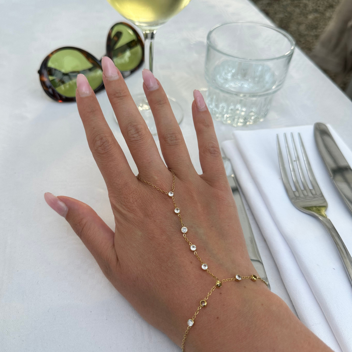Hand chain Daisey - Goud