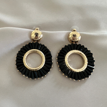 Afbeelding in Gallery-weergave laden, Earring Sammy - Black
