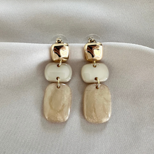 Afbeelding in Gallery-weergave laden, Earring Rox - Beige
