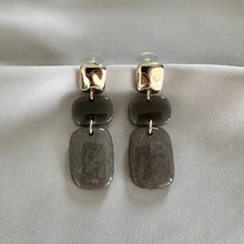 Afbeelding in Gallery-weergave laden, Earring Rox - Grey
