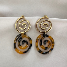 Afbeelding in Gallery-weergave laden, Earring Liora - Leo
