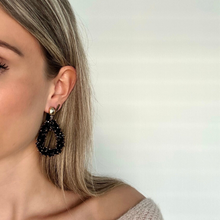 Afbeelding in Gallery-weergave laden, Earring Layla - Black
