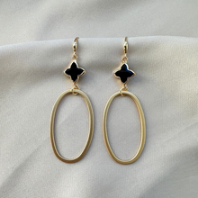 Afbeelding in Gallery-weergave laden, Earring Kaia - Black
