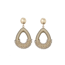 Afbeelding in Gallery-weergave laden, Earring Yvette - Beige
