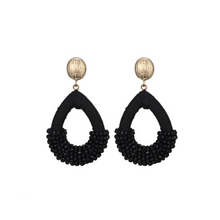 Afbeelding in Gallery-weergave laden, Earring Yvette - Black
