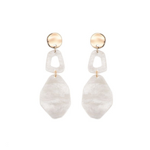 Afbeelding in Gallery-weergave laden, Earring Lyssa - Off White
