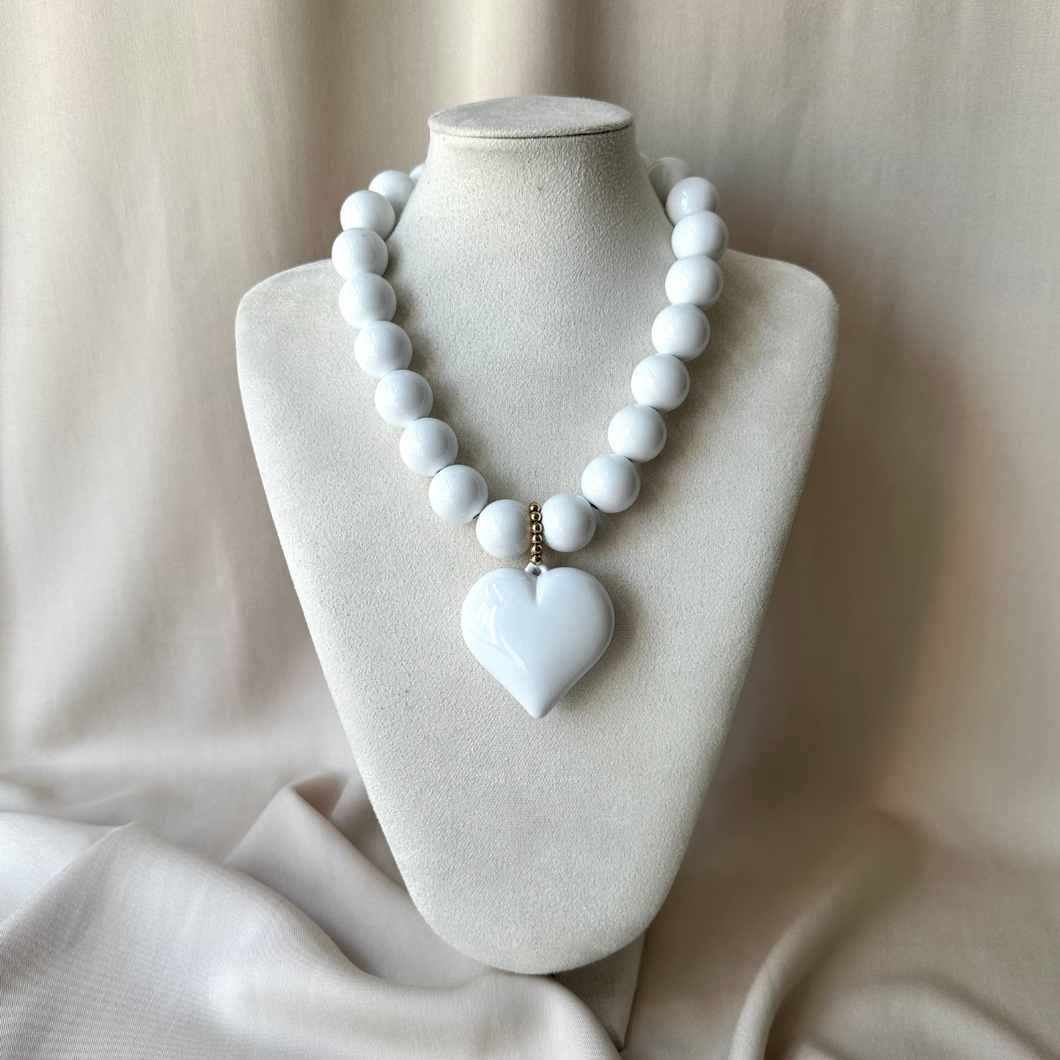 Necklace Leonie with heart - White
