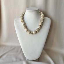 Afbeelding in Gallery-weergave laden, Necklace Alma - Beige
