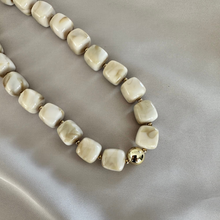 Afbeelding in Gallery-weergave laden, Necklace Alma - Beige
